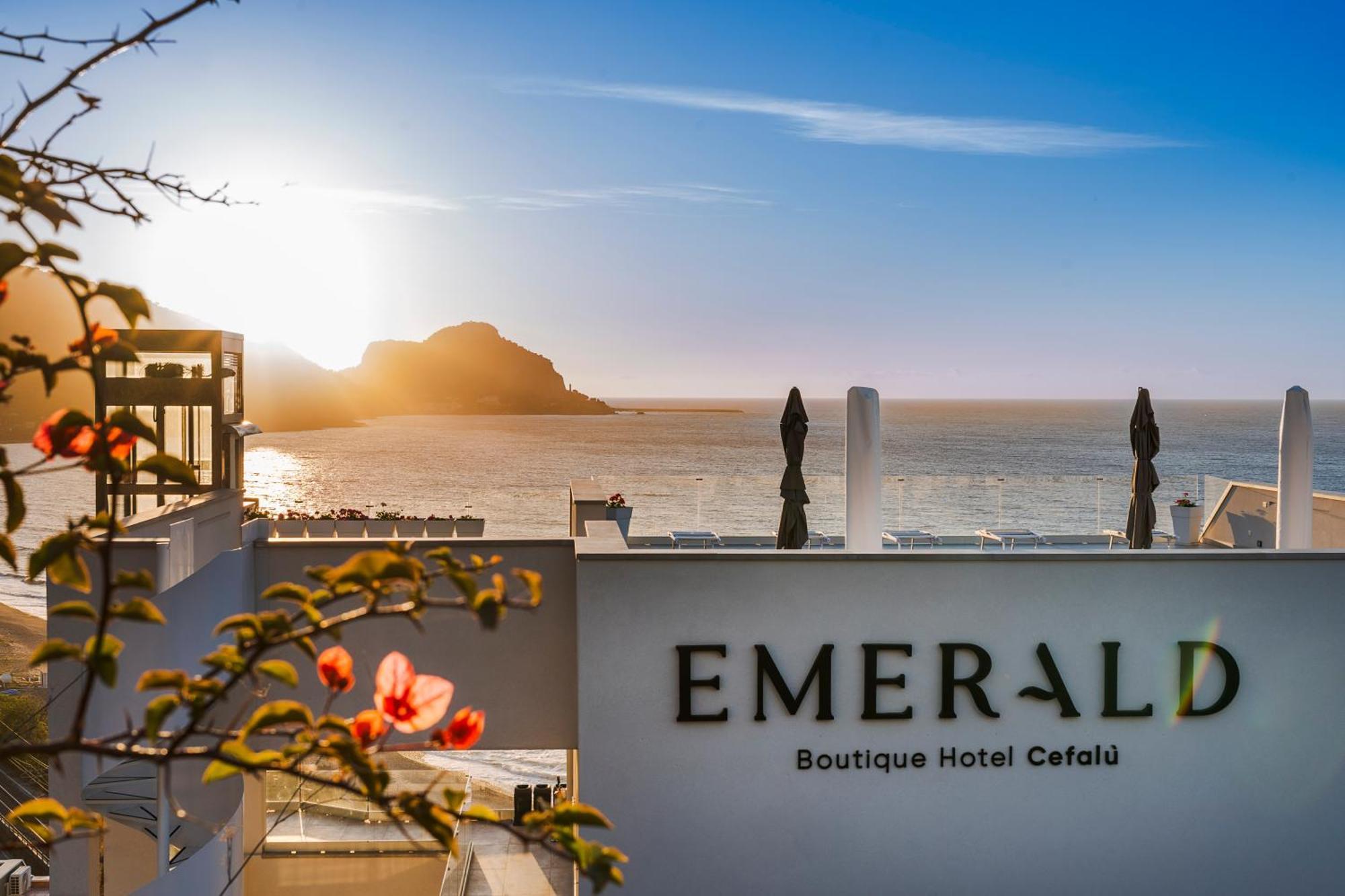 Emerald Hotel Residence Cefalù Exteriör bild