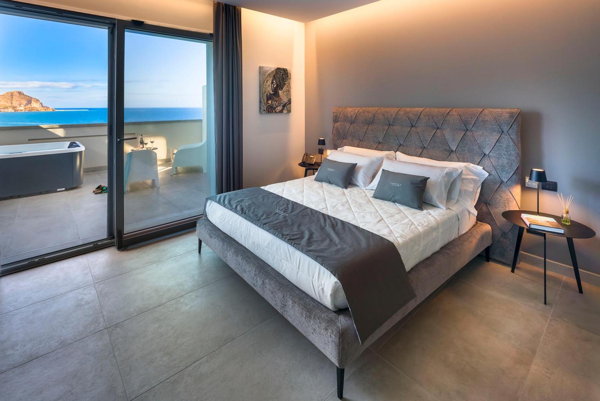 Emerald Hotel Residence Cefalù Exteriör bild